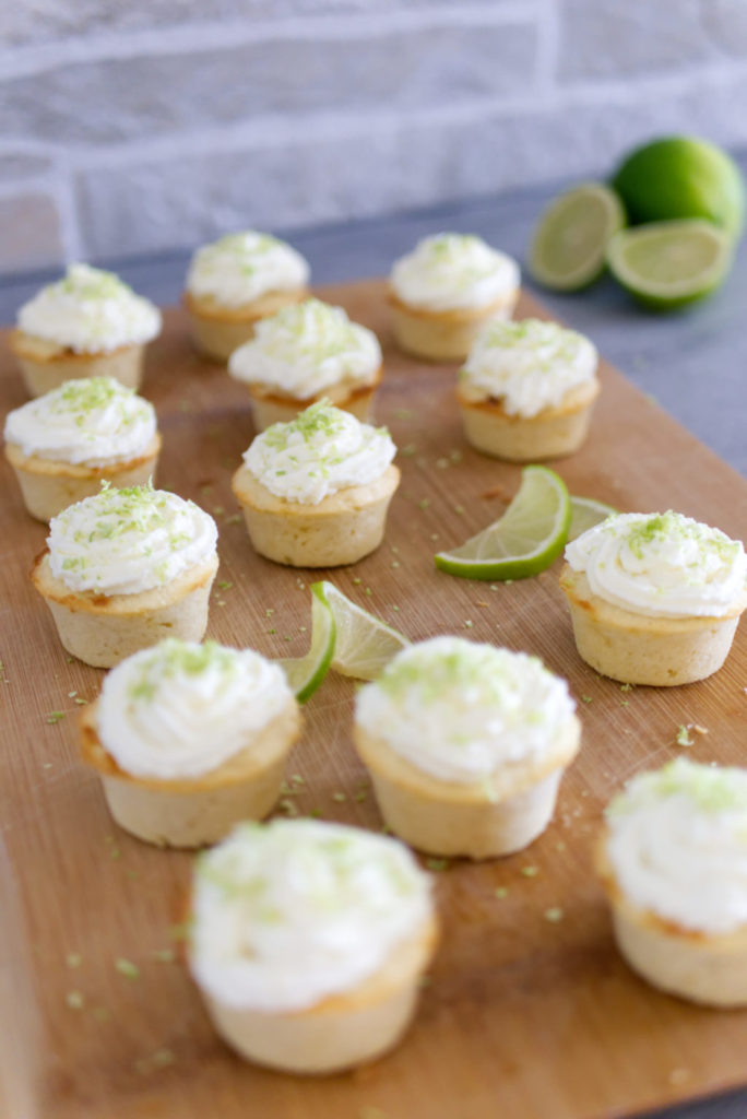 Panama Quadrat: Sommerlich leichte Cupcakes mit Limette und weißer Schokolade.