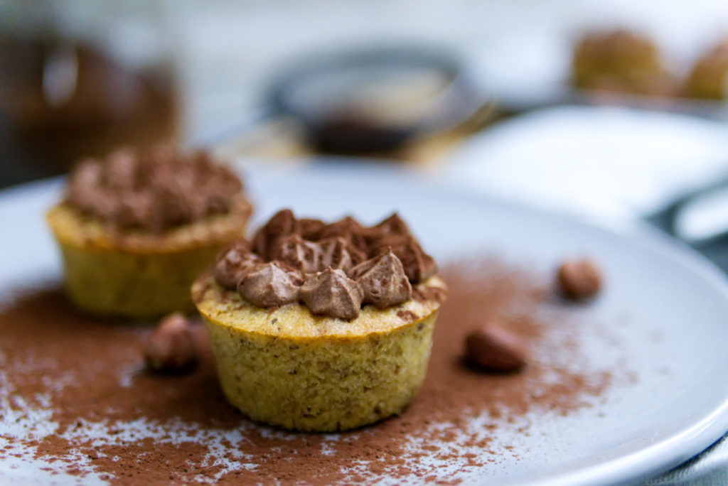 Espresso Cupcakes mit Schokoladen-Sahne | Einfach lecker | Panama Quadrat
